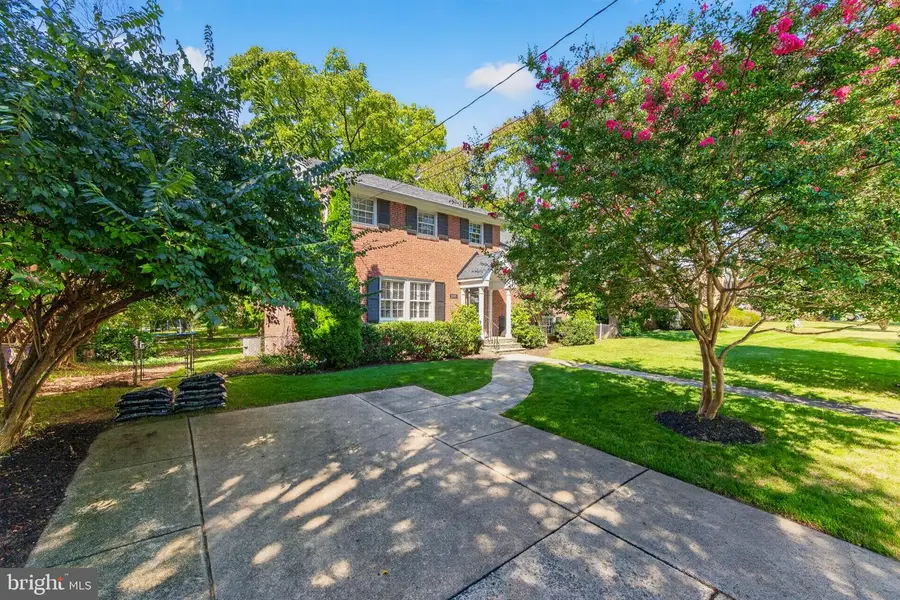 9906 Holmhurst Rd, Bethesda, MD 20817 - #3