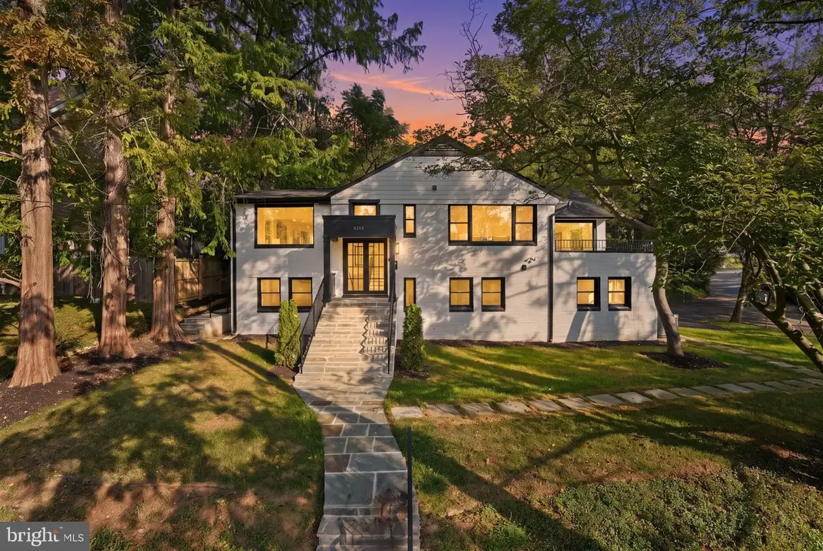 5213 Acacia Ave, Bethesda, MD 20814 - #1
