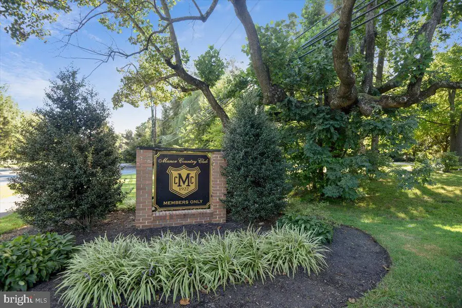 15201 Rosecroft Rd, Rockville, MD 20853 - #2