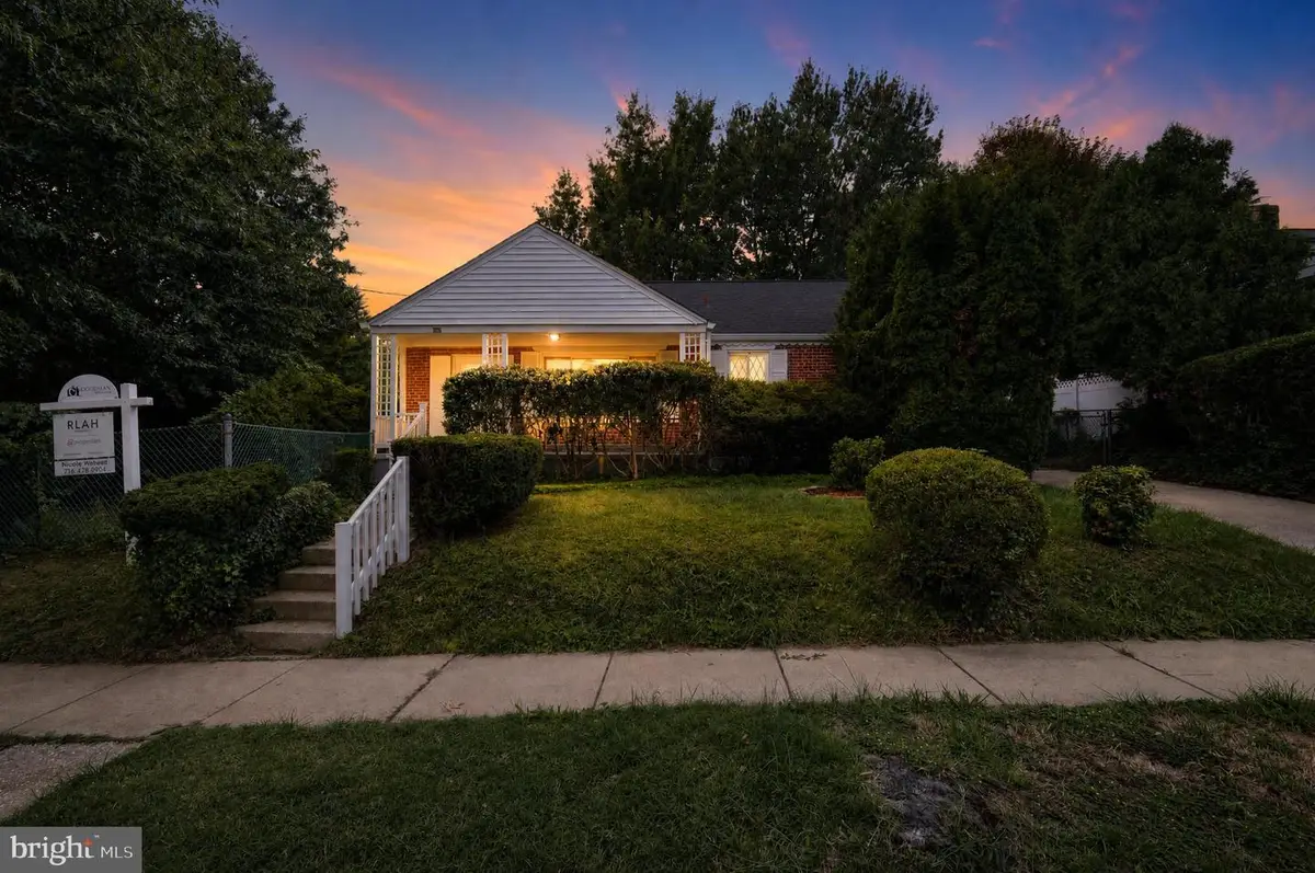 2400 Eugene St, Silver Spring, MD 20902 - #1