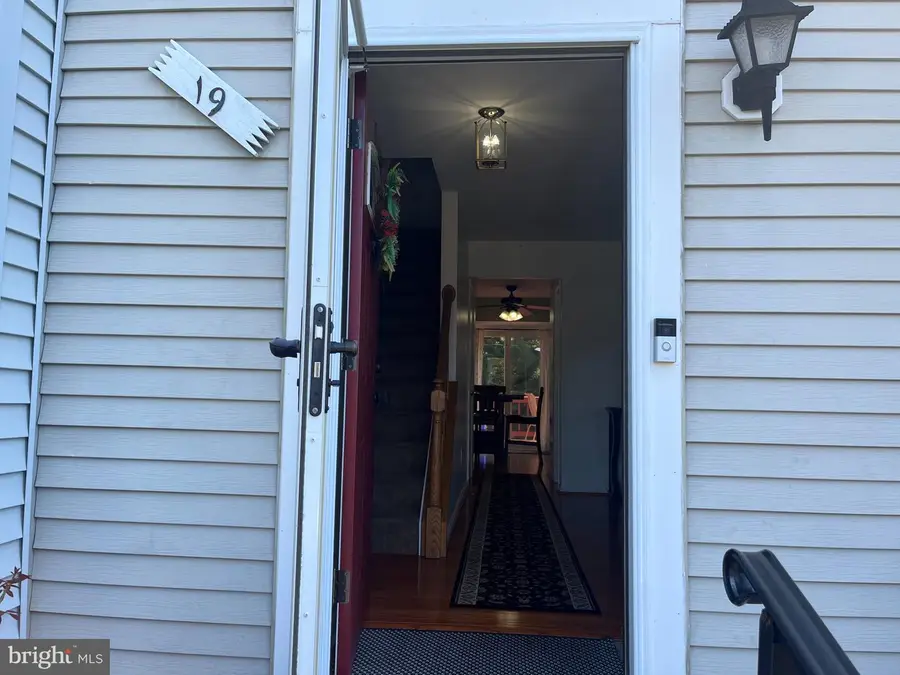 19 Applegrath Ct, Germantown, MD 20876 - #3