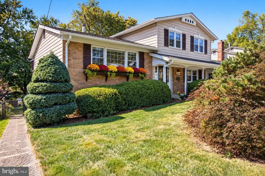 5502 Amesfield Ct, Rockville, MD 20853 - #2