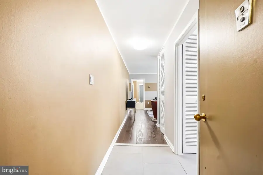 10638 Weymouth St #204, Bethesda, MD 20814 - #3