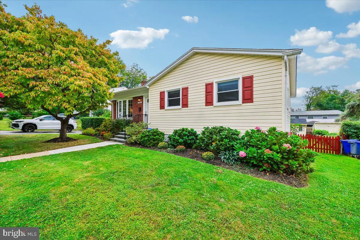 4804 Listra Rd, Rockville, MD 20853 - #1