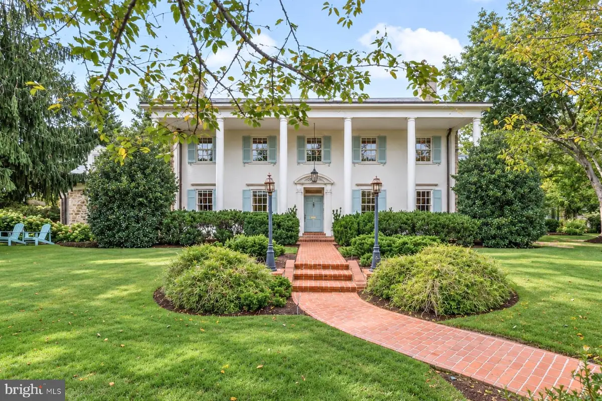 5329 Woodlawn Ave, Chevy Chase, MD 20815 - #1