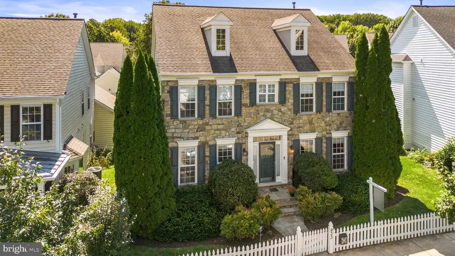 933 Gentlewood St, Gaithersburg, MD 20878 - #2