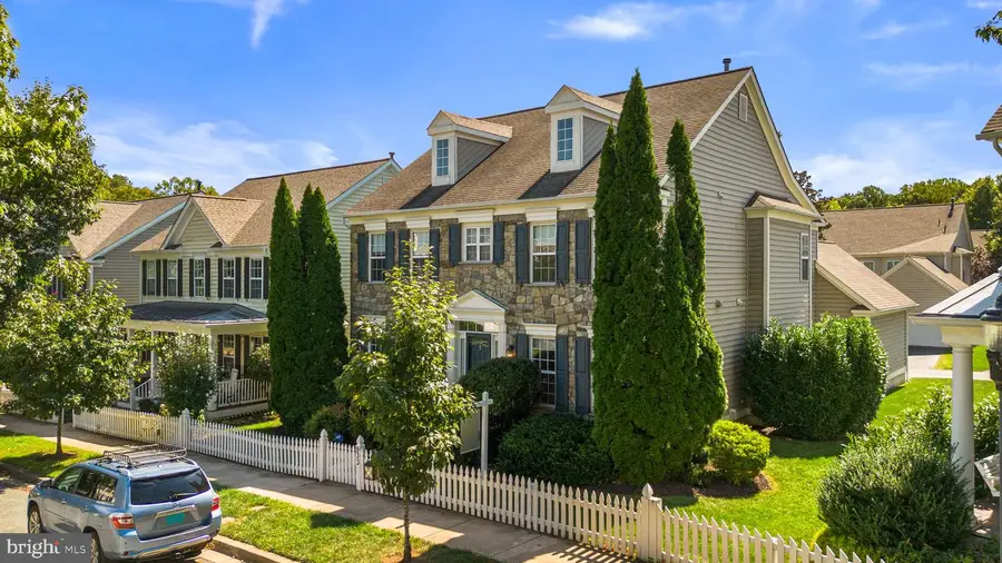 933 Gentlewood St, Gaithersburg, MD 20878 - #3