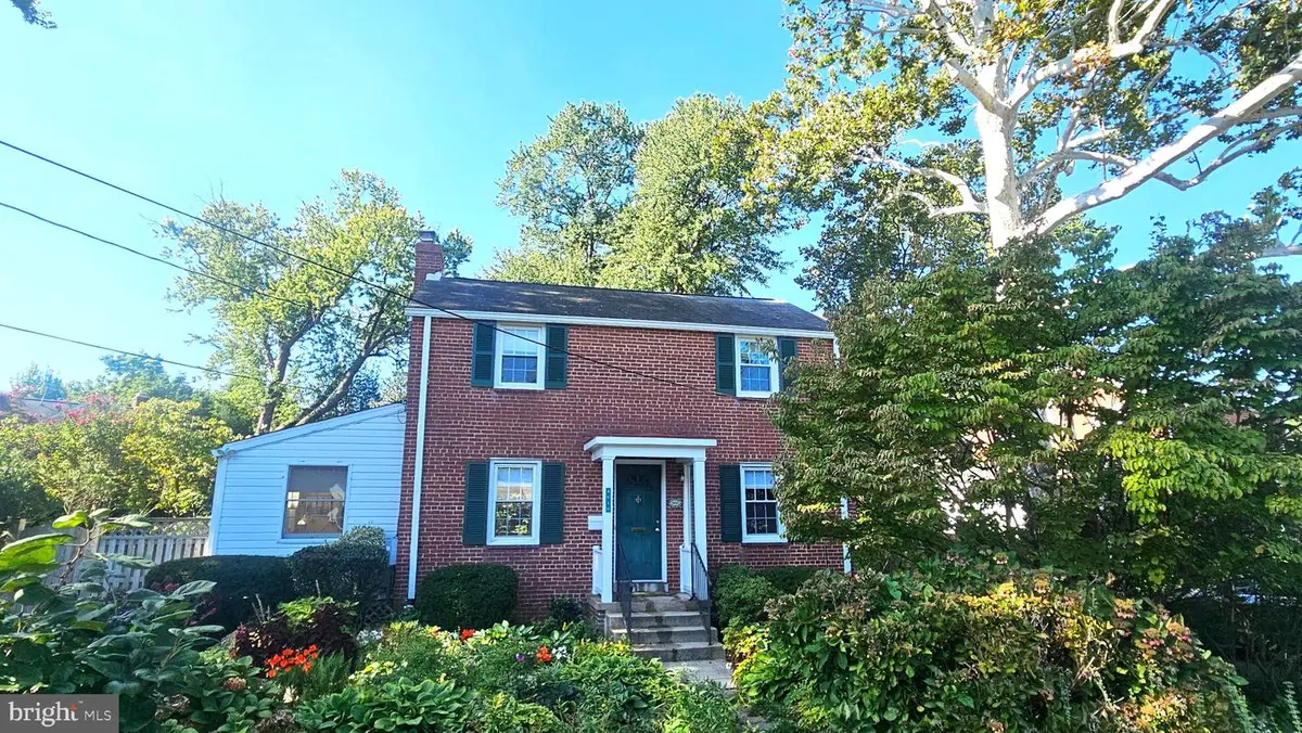 8616 Lynbrook Dr, Bethesda, MD 20814 - #1
