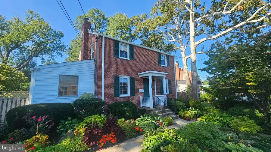 8616 Lynbrook Dr, Bethesda, MD 20814 - #2