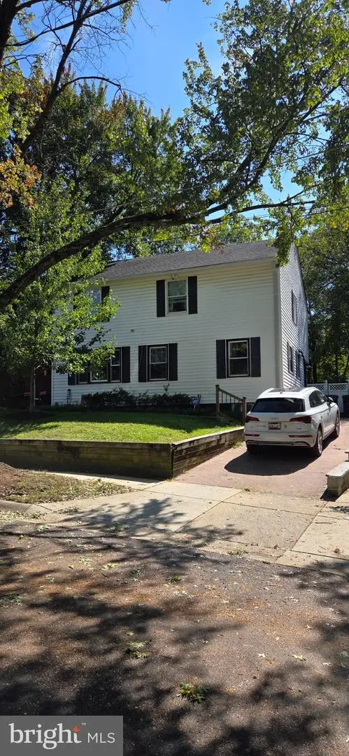 306 Charles St, Rockville, MD 20850 - #1