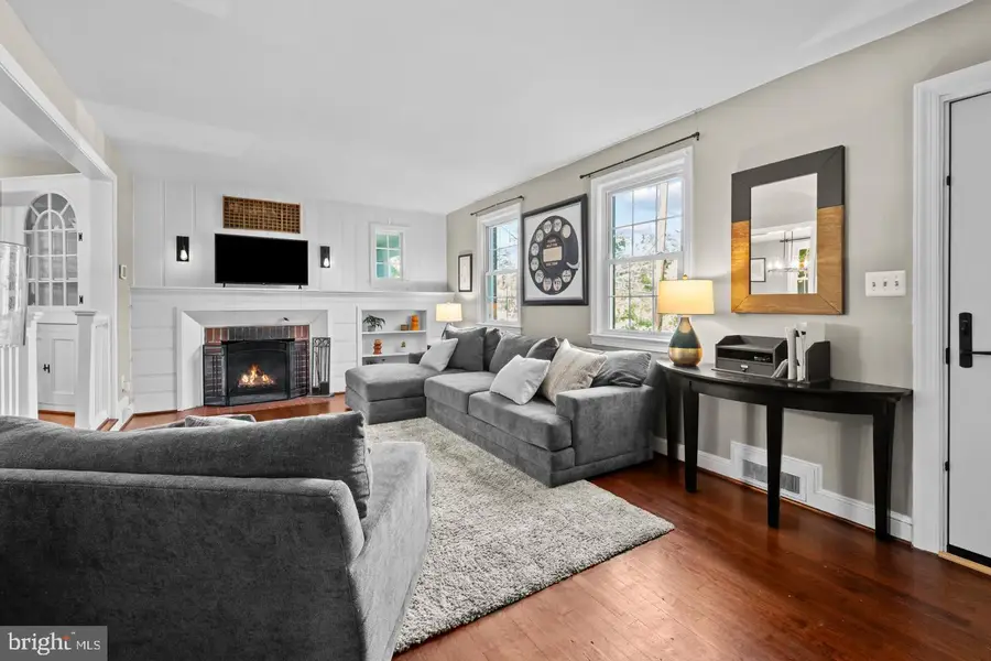 2504 Seminary Rd, Silver Spring, MD 20910 - #2