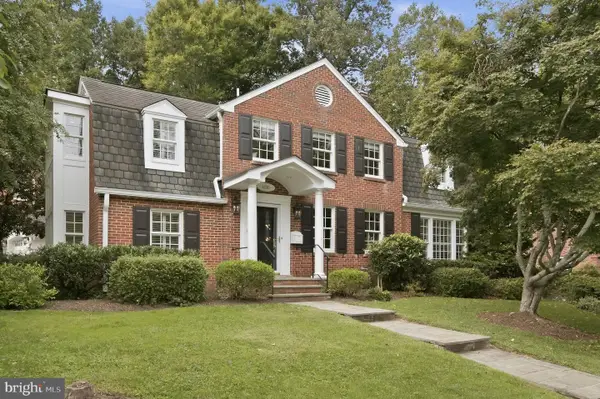 6100 Gloster Rd, BETHESDA, MD 20816