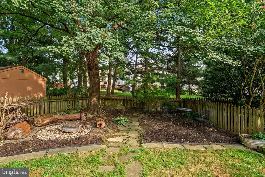 21 Neerwinder Ct, Germantown, MD 20874 - #2