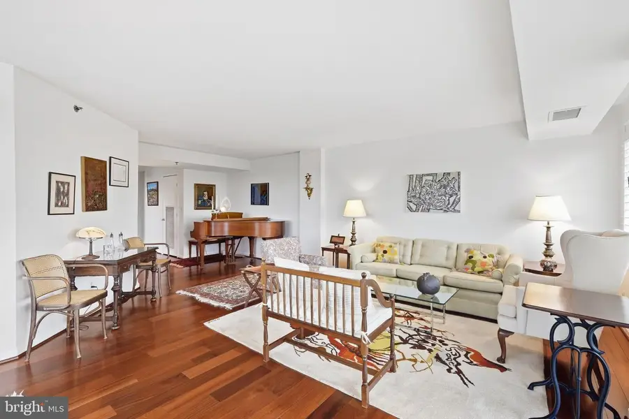 5450 Whitley Park Ter #910, Bethesda, MD 20814 - #3