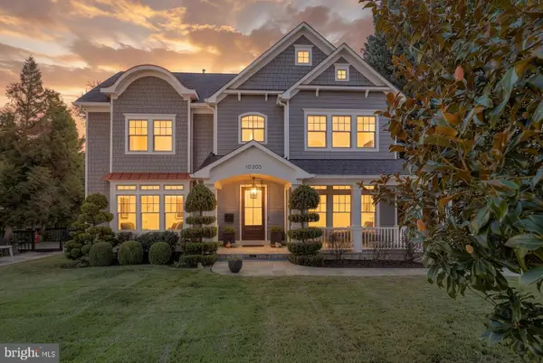 10205 Farnham Dr, BETHESDA, MD 20814