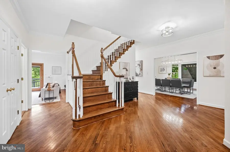 17 Royal Dominion Ct, Bethesda, MD 20817 - #2