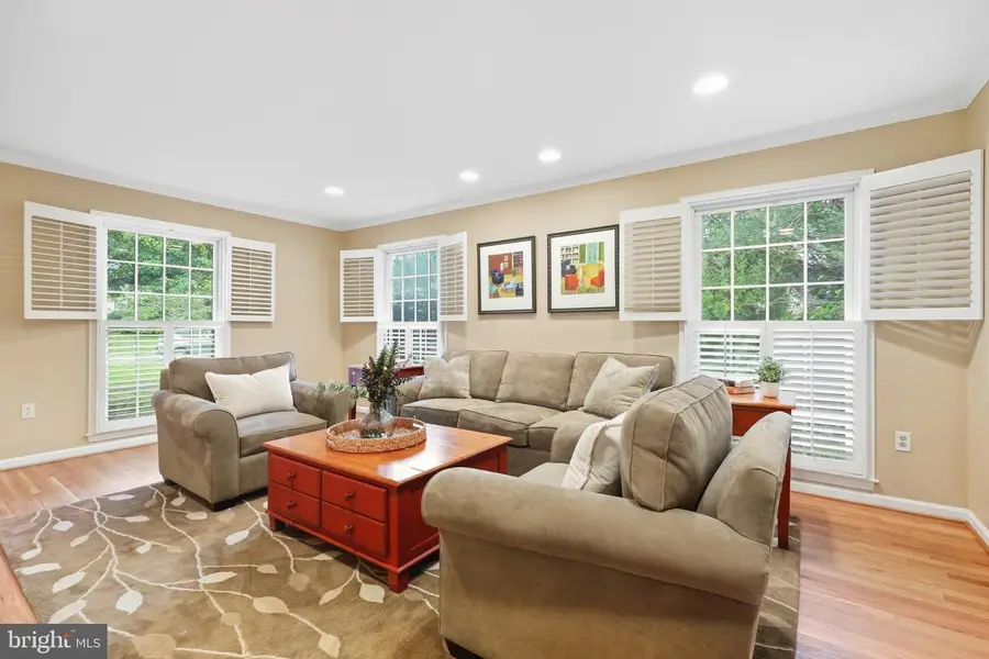 8200 W Gainsborough Ct, Potomac, MD 20854 - #3