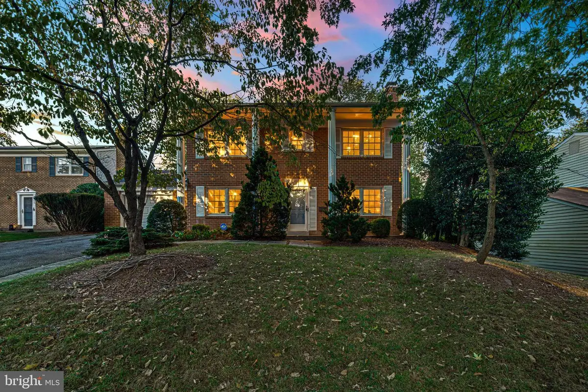 10807 Mccomas Ct, Kensington, MD 20895 - #1