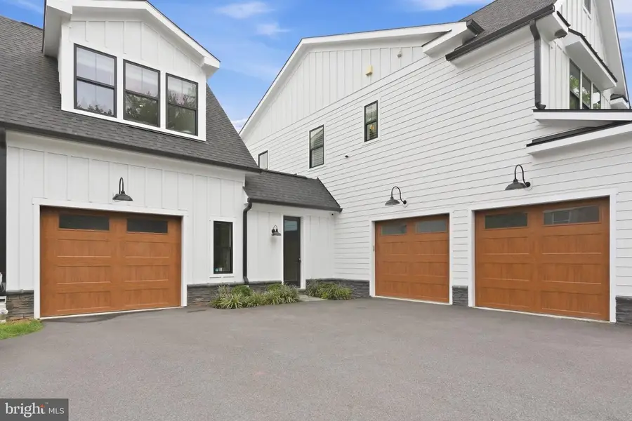 10201 Gary Rd, Potomac, MD 20854 - #3