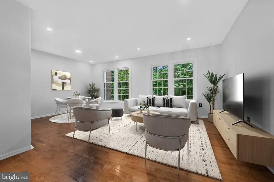 7328 Greentree Rd, Bethesda, MD 20817 - #2