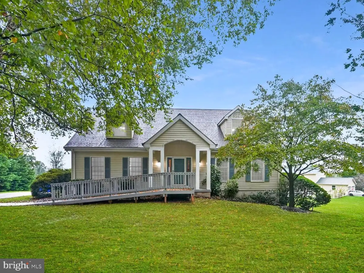 24201 Cadillac Dr, Gaithersburg, MD 20882 - #1
