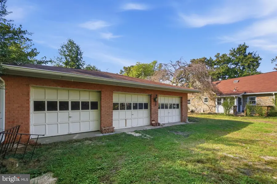 4215 Woottens Ln, Burtonsville, MD 20866 - #2