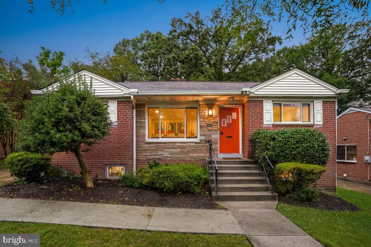 7902 Glenside Dr, Takoma Park, MD 20912 - #1