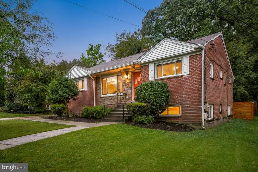 7902 Glenside Dr, Takoma Park, MD 20912 - #3