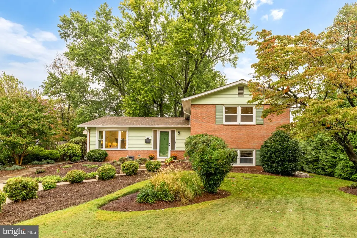 1024 Devere Dr, Silver Spring, MD 20903 - #1