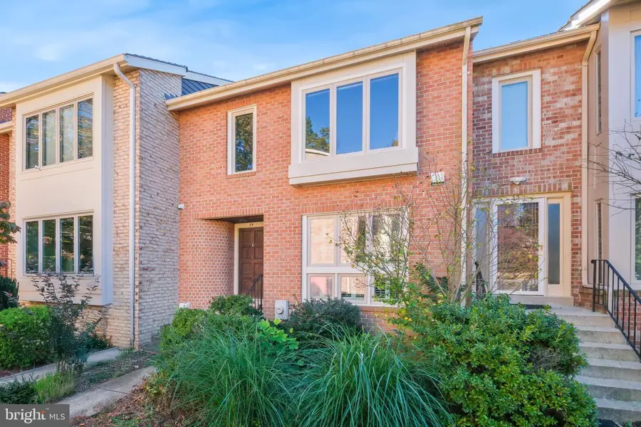 35 Valerian Ct, North Bethesda, MD 20852 - #2
