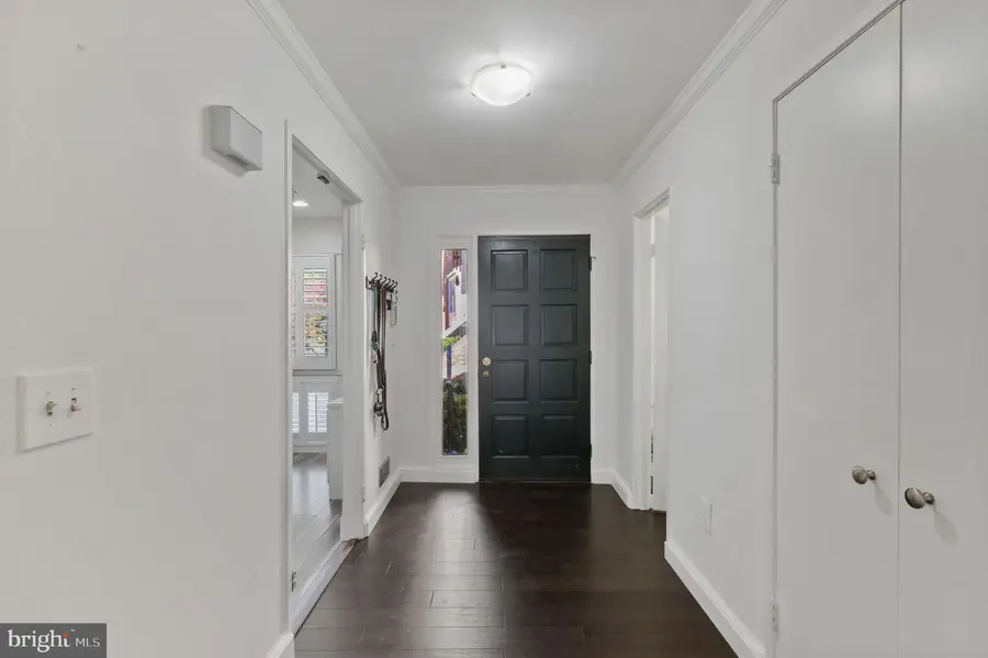 35 Valerian Ct, North Bethesda, MD 20852 - #3