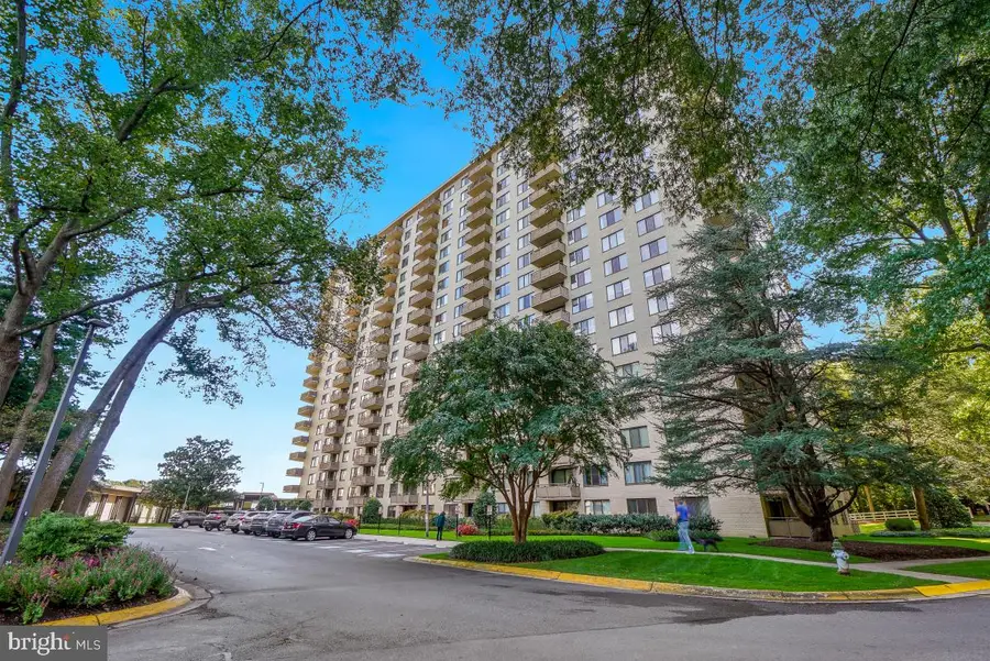 5225 Pooks Hill Rd #426s, Bethesda, MD 20814 - #2