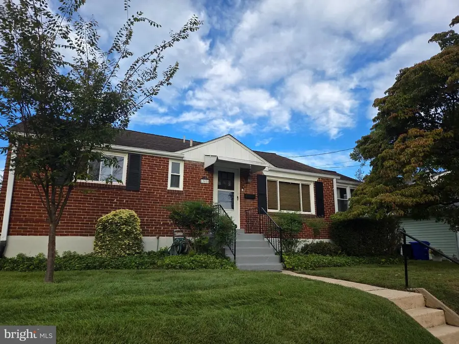13014 Evanston St, Rockville, MD 20853 - #2