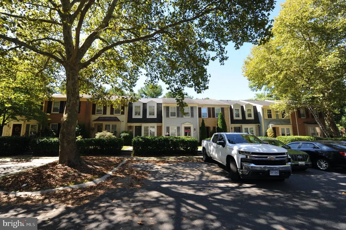 20514 Sterncroft Ct, Montgomery Village, MD 20886 - #1