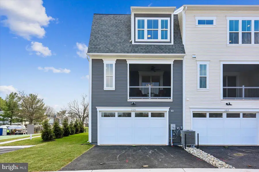 102 Allen Ln, Poolesville, MD 20837 - #2