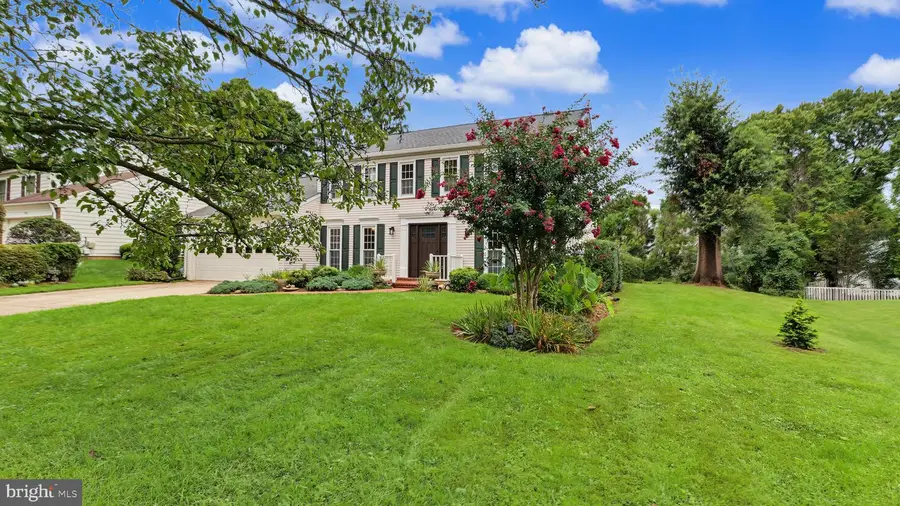 9117 Willow Pond Ln, Potomac, MD 20854 - #3