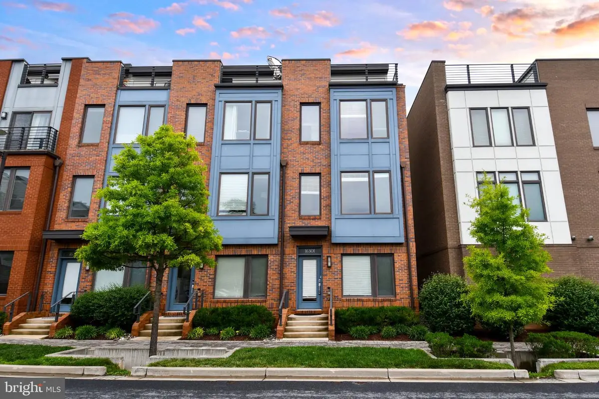 16301 Columbus Ave, Derwood, MD 20855 - #1