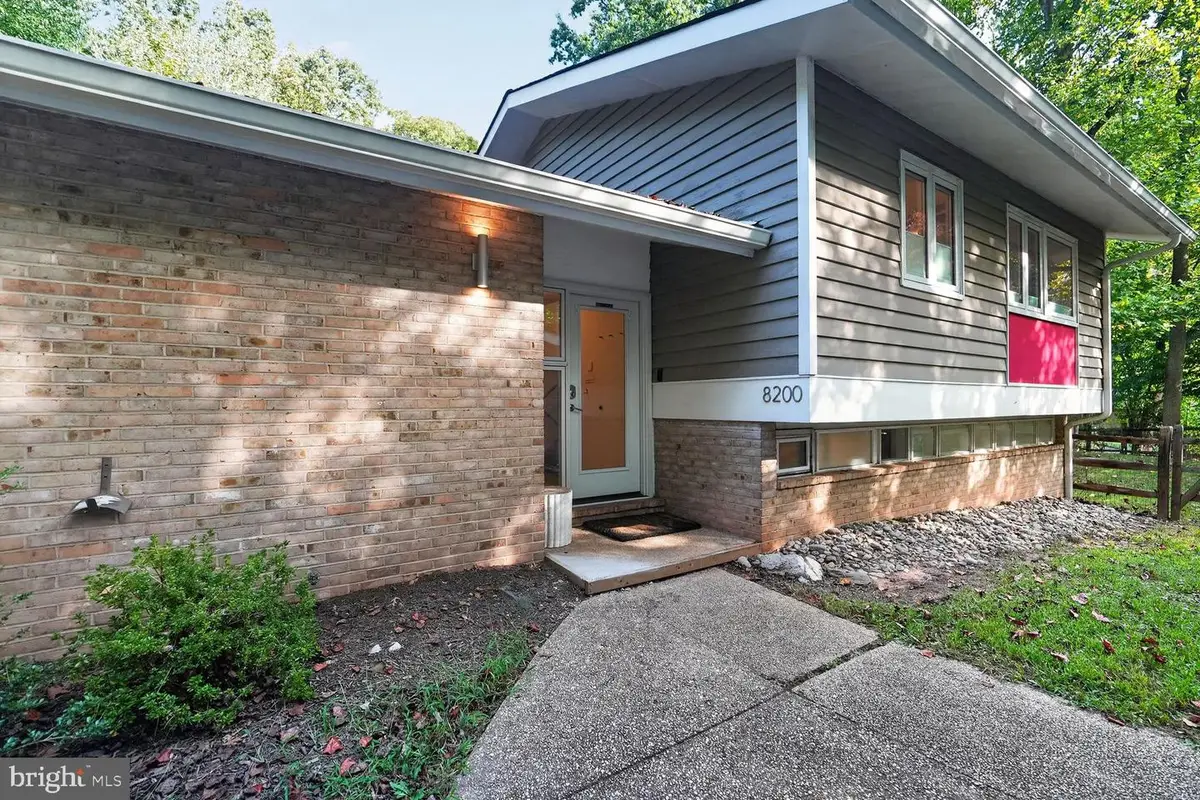 8200 Stone Trail Dr, Bethesda, MD 20817 - #1