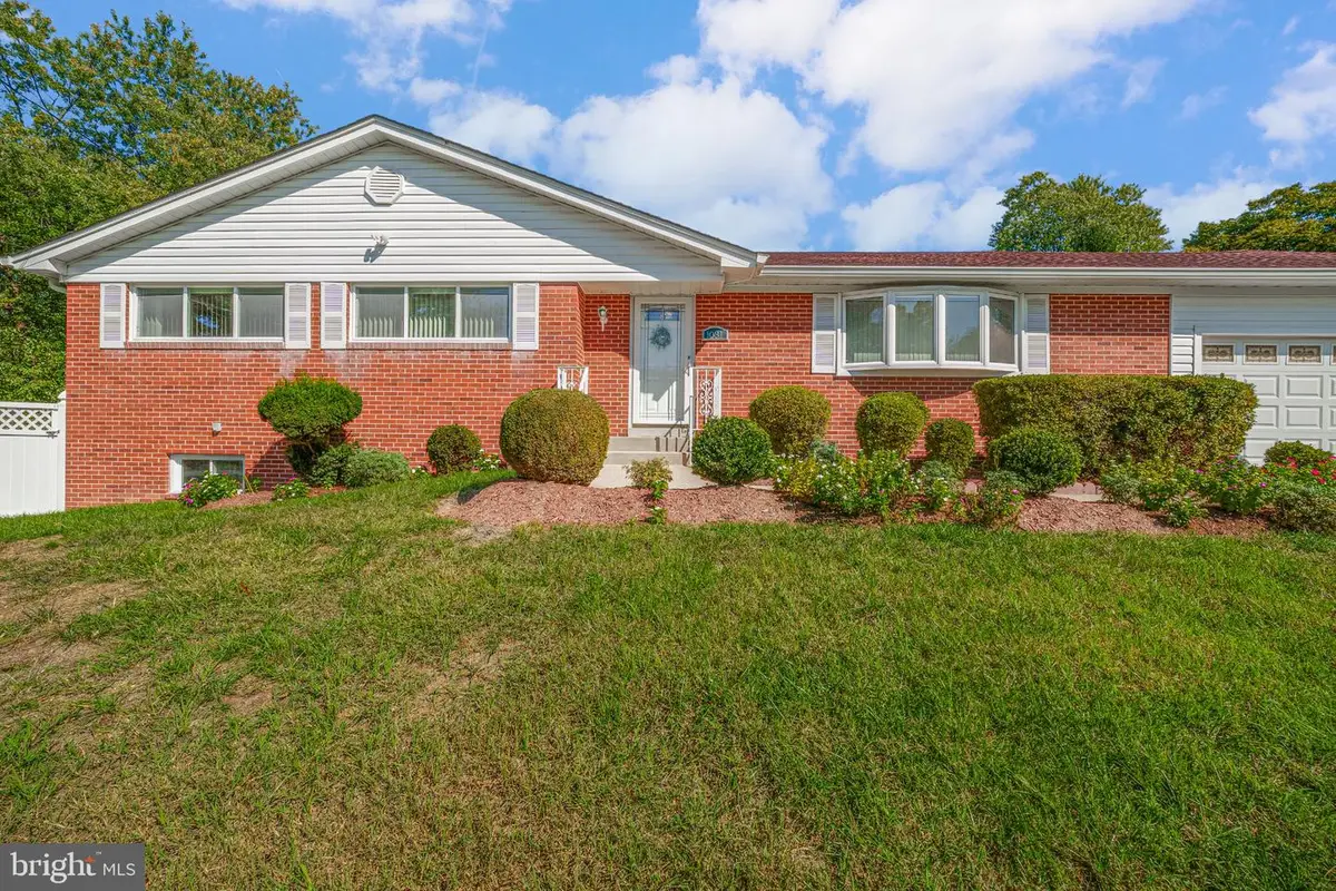 1031 Tracy Dr, Silver Spring, MD 20904 - #1