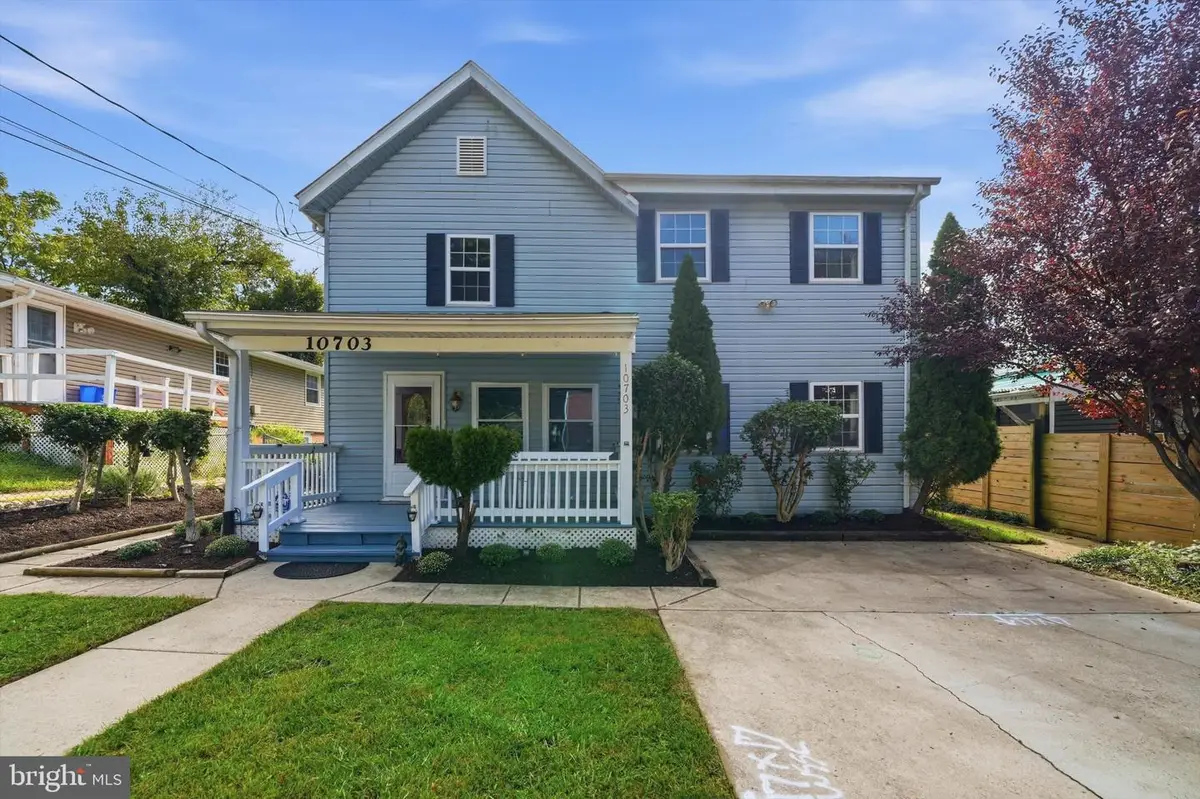 10703 Shaftsbury St, Kensington, MD 20895 - #1