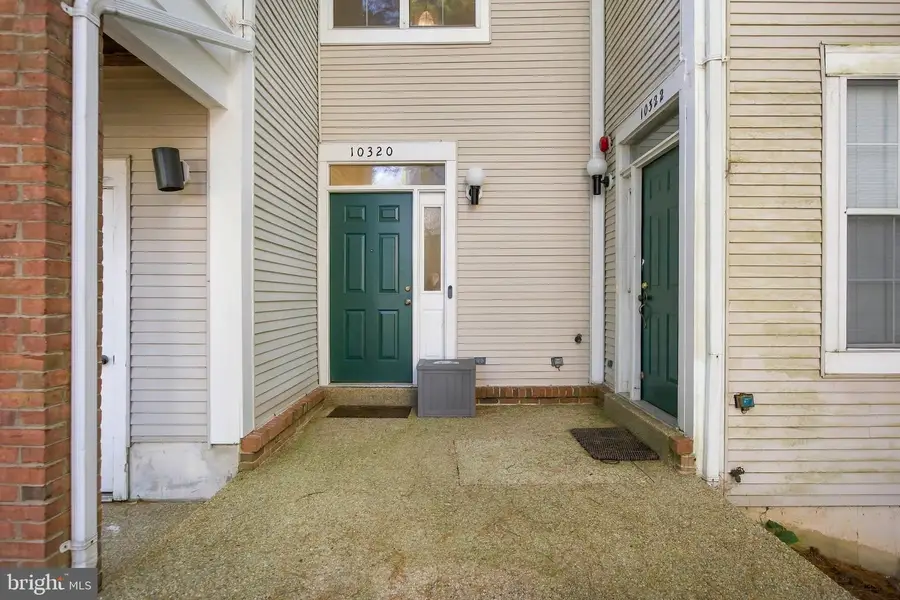 10320 Royal Woods Ct, Montgomery Village, MD 20886 - #2