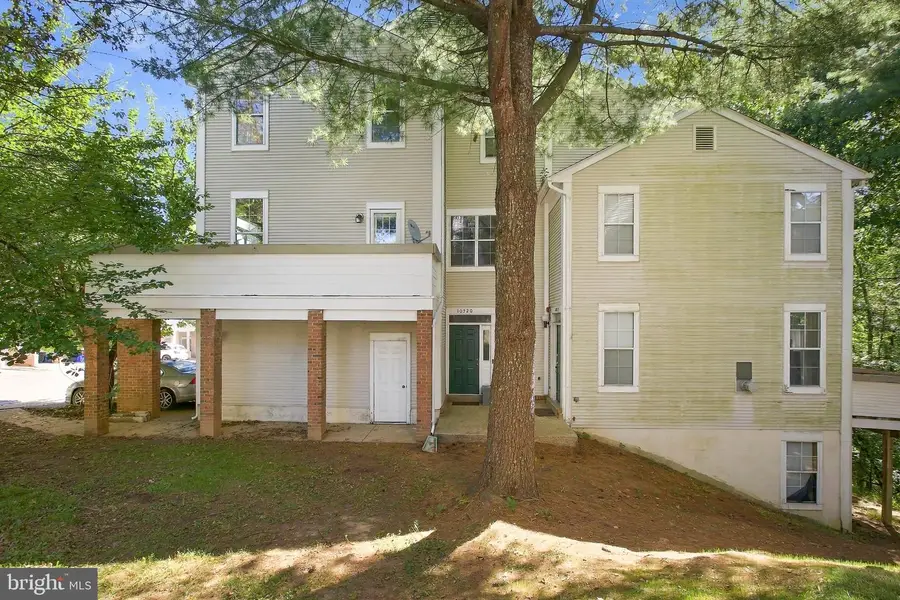 10320 Royal Woods Ct, Montgomery Village, MD 20886 - #3
