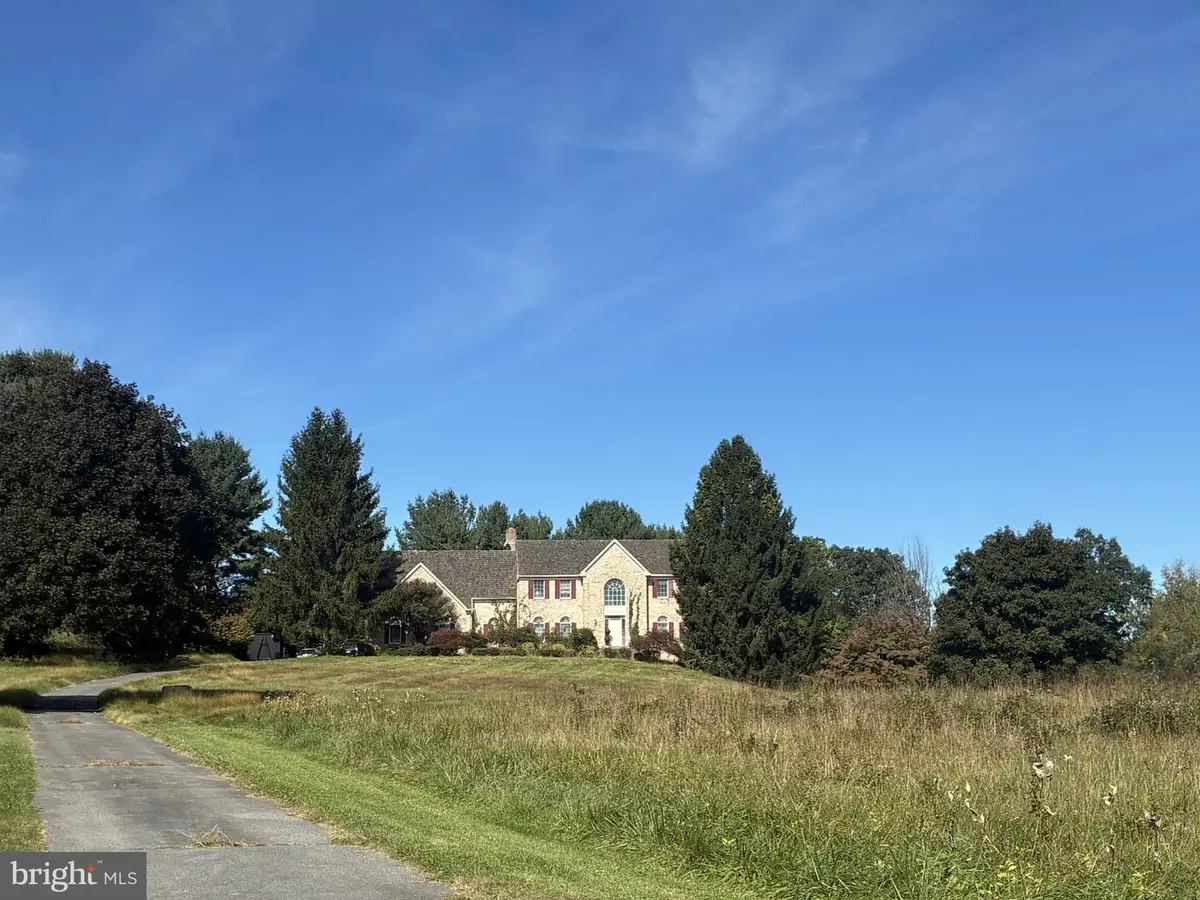 17858 Bowie Mill Rd, Derwood, MD 20855 - #1