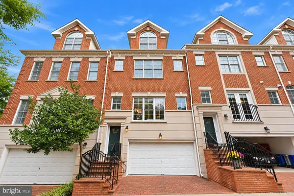 8407 Baccarat Ct, BETHESDA, MD 20814