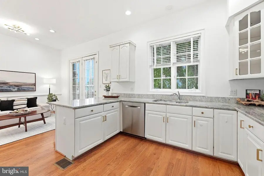 8407 Baccarat Ct, Bethesda, MD 20814 - #3