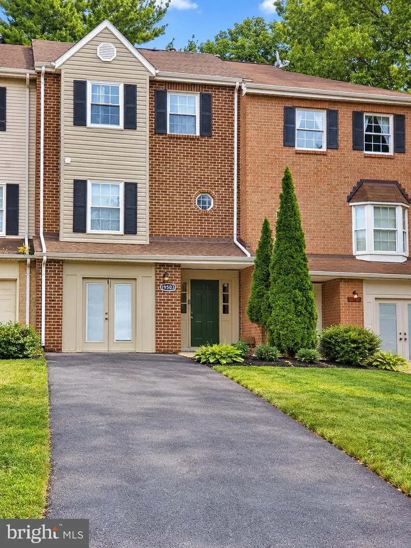 19503 White Saddle Dr, Germantown, MD 20874 - #1