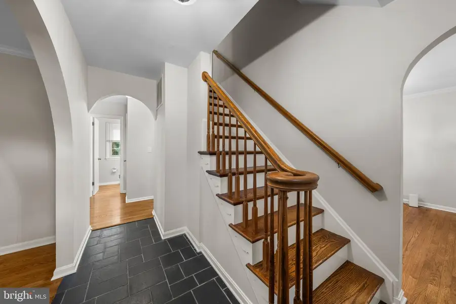 28720 Greenberry Dr, Gaithersburg, MD 20882 - #3