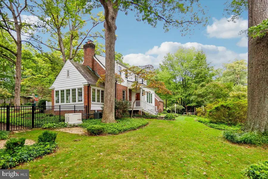 10519 Deneane Rd, Silver Spring, MD 20903 - #2