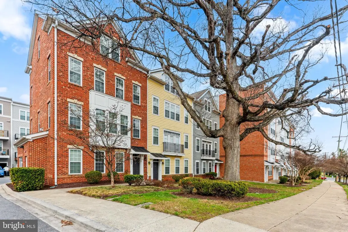 224 N Summit Ave #28-224, Gaithersburg, MD 20877 - #1