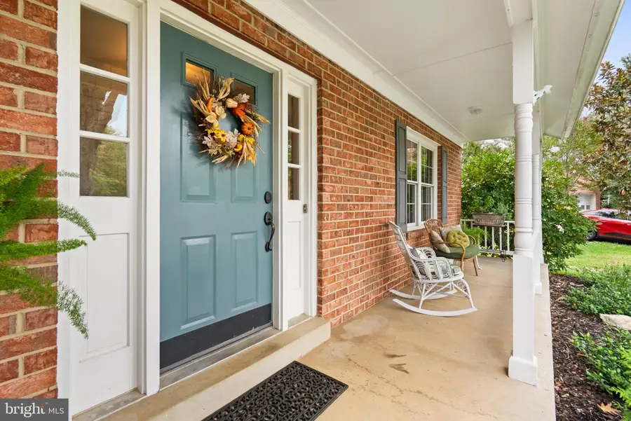7509 Nutwood Ct, Rockville, MD 20855 - #2